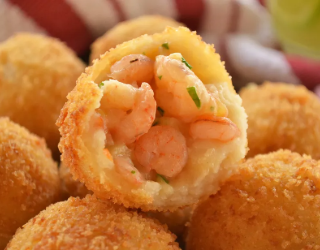 Bolinhas de camarão 8un